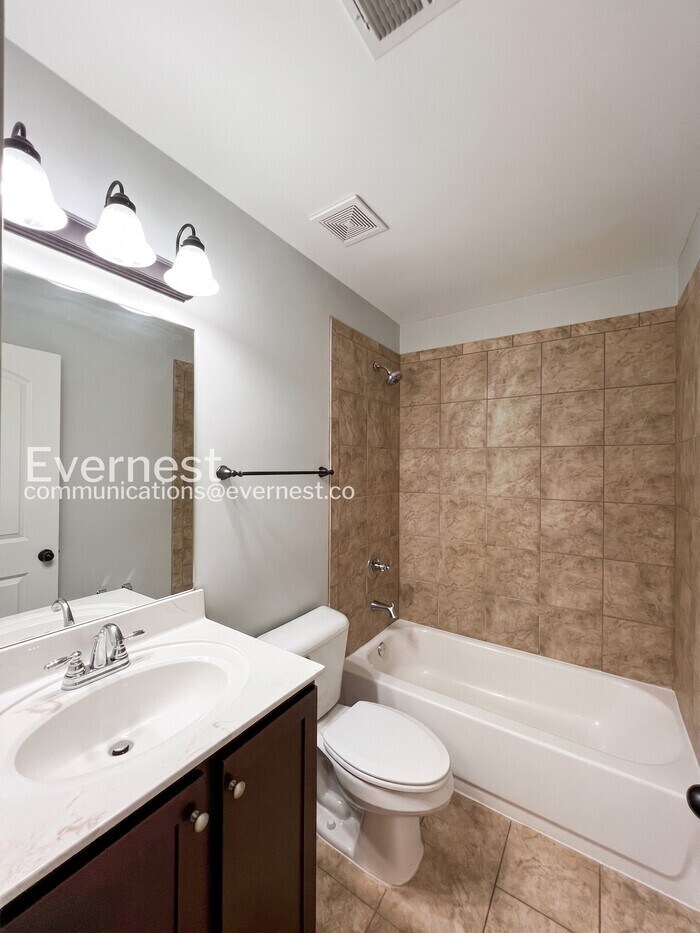 Building Photo - 8843 Smith Ranch Dr