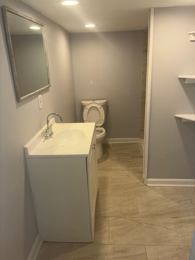 Building Photo - 3317 Paton Ave