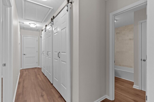 Building Photo - 3303 Marsh View Dr