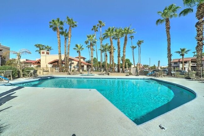 Building Photo - READY TO VIEW NOW! -HALF OFF FIRST MONTH R...