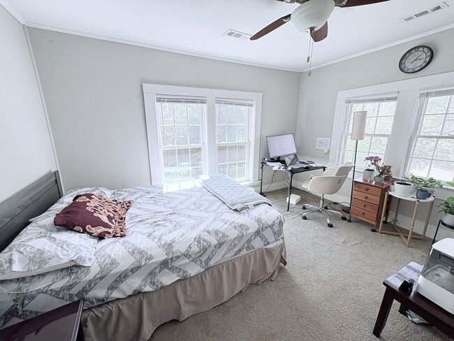 Building Photo - 102 Old Central Rd