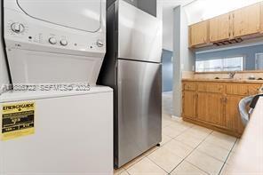 Building Photo - 1018 Twin Lakes Dr