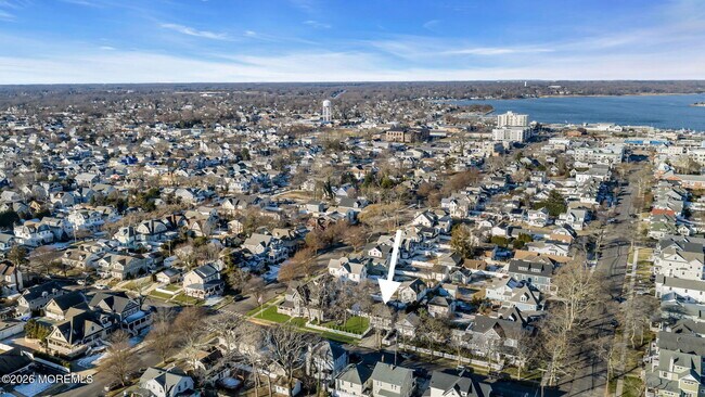 Building Photo - 903 C St