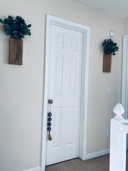 Building Photo - 120 Claremont Ave