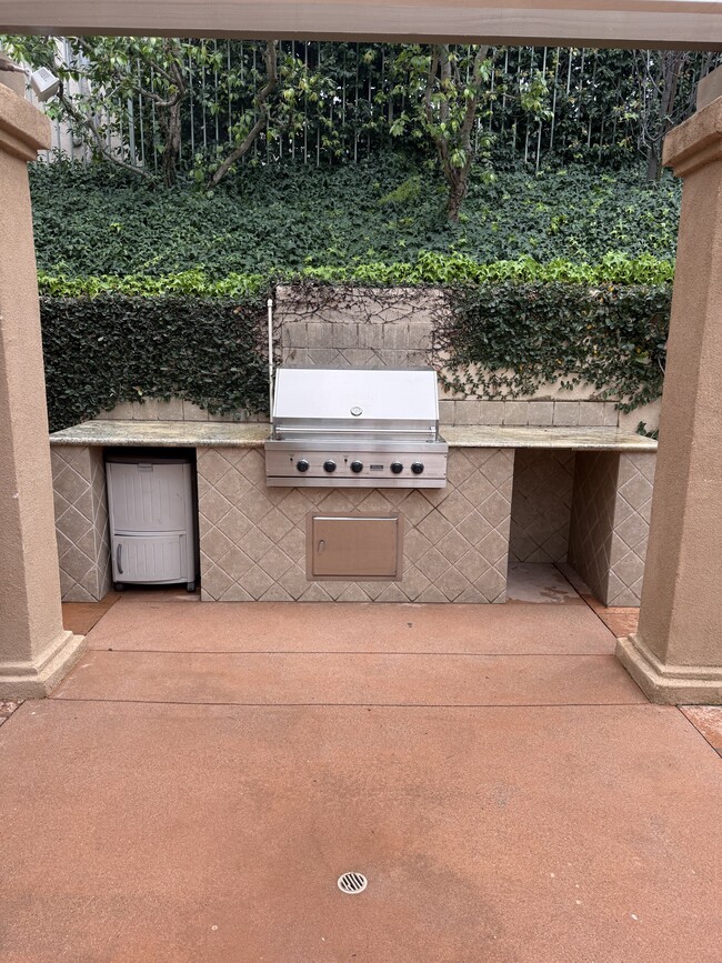 Building Photo - 7431 Dorie Dr