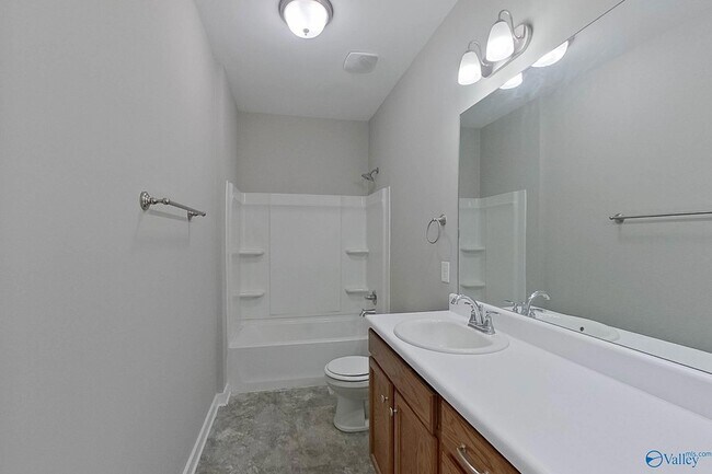 Building Photo - 344 White Oak Cir
