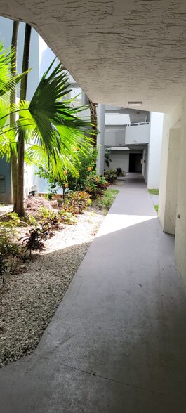 Building Photo - 8215 SW 152nd Ave