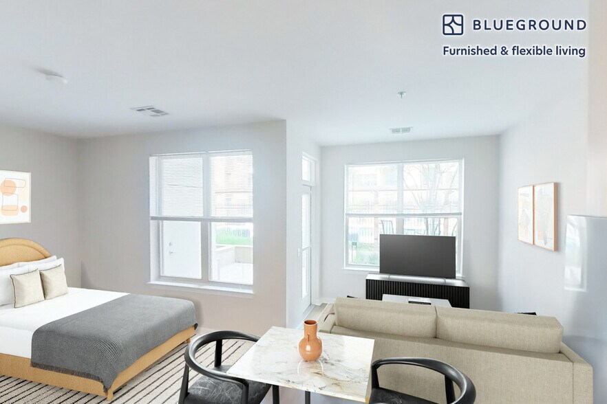 Building Photo - 333 Great River Rd