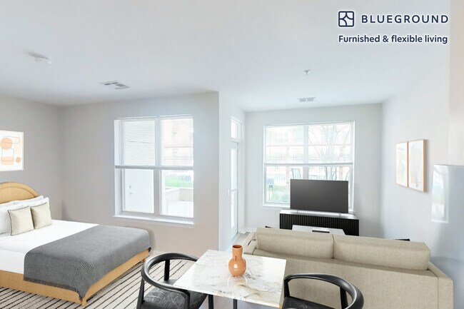 Building Photo - 333 Great River Rd
