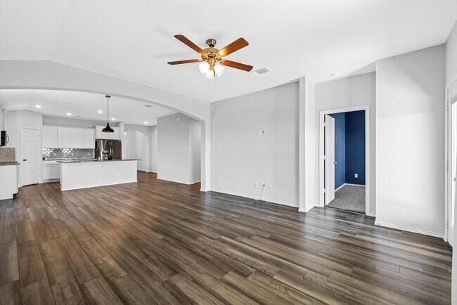 Building Photo - 11812 McCabe Dr
