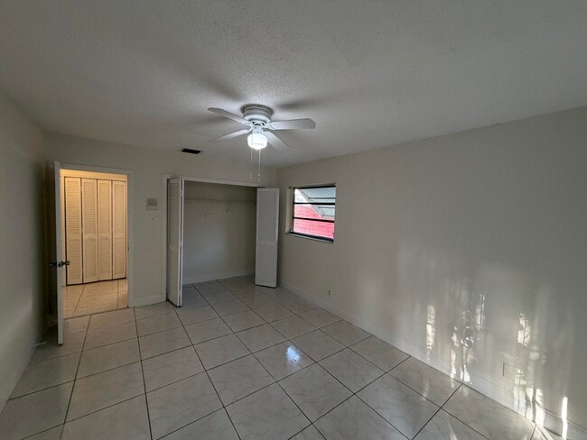 Building Photo - 82 Lariat Cir