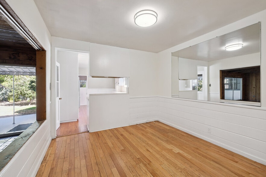 Building Photo - 23265 Leonora Dr