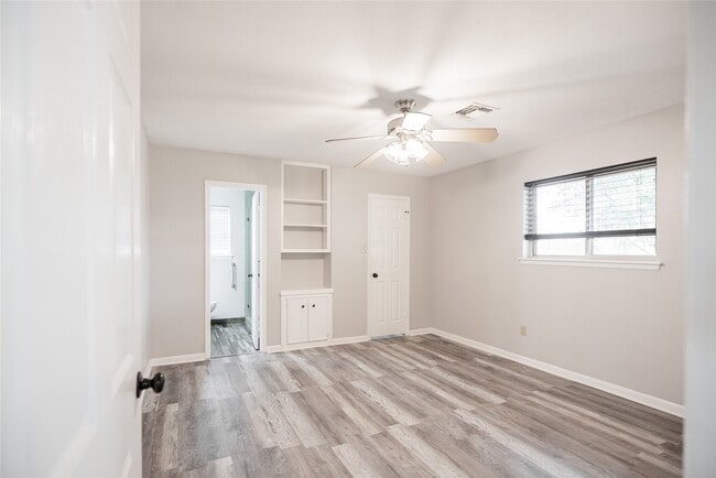 Building Photo - 3050 Orange St