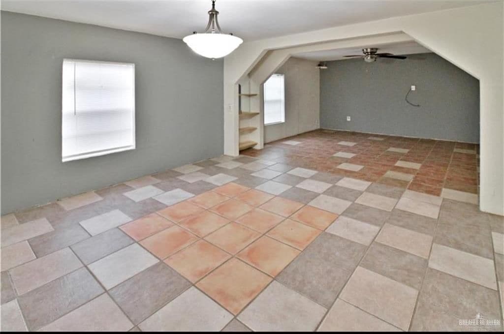 Building Photo - 4200 Lopez St