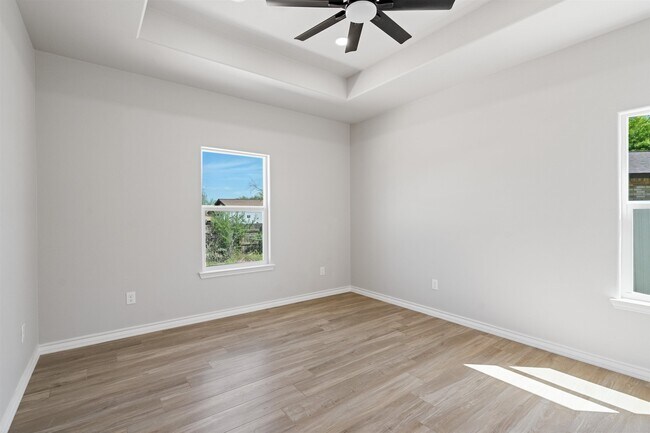 Building Photo - 125 Katrina Dr