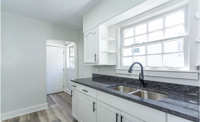 Building Photo - 1523 44th St Ensley