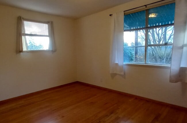 Building Photo - 11532 4th Ave NW