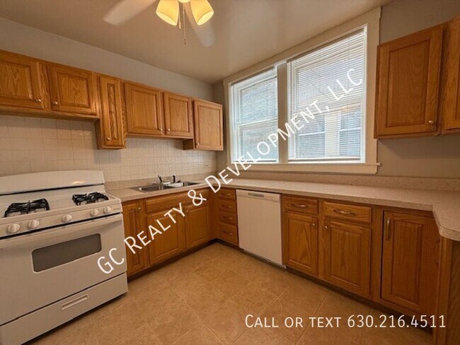 Building Photo - 1504 Pitner Ave