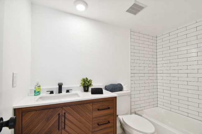 Building Photo - 9700 Starkey Rd