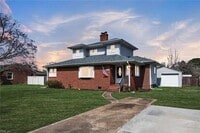 Building Photo - 5916 Lathan Rd