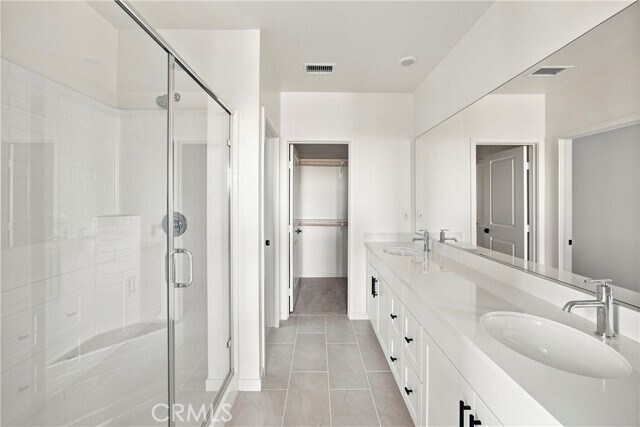 Building Photo - 12903 Paradiso Dr