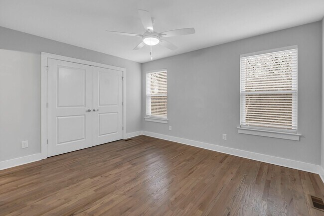 Building Photo - Beautiful North Nashville Home