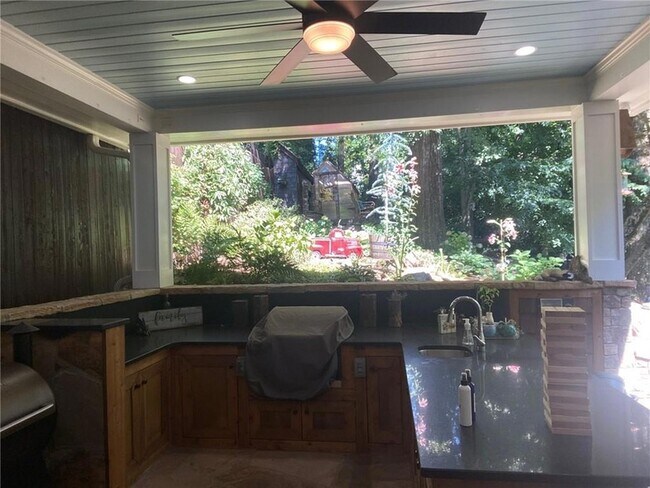 Building Photo - 1891 Ardmore Rd NW