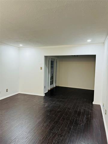 Primary Photo - 4323 Brown St