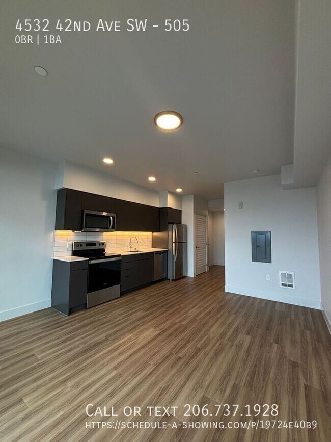 Building Photo - 4532 42nd Ave SW