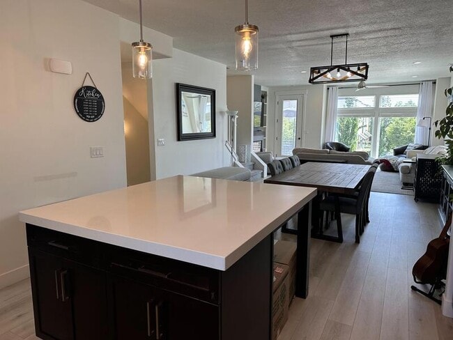 Building Photo - 4672 W Vermillion Dr