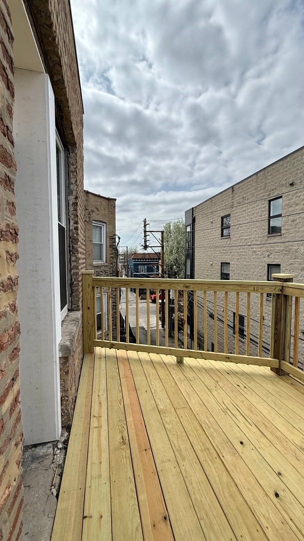 Building Photo - 1118 S Western Ave