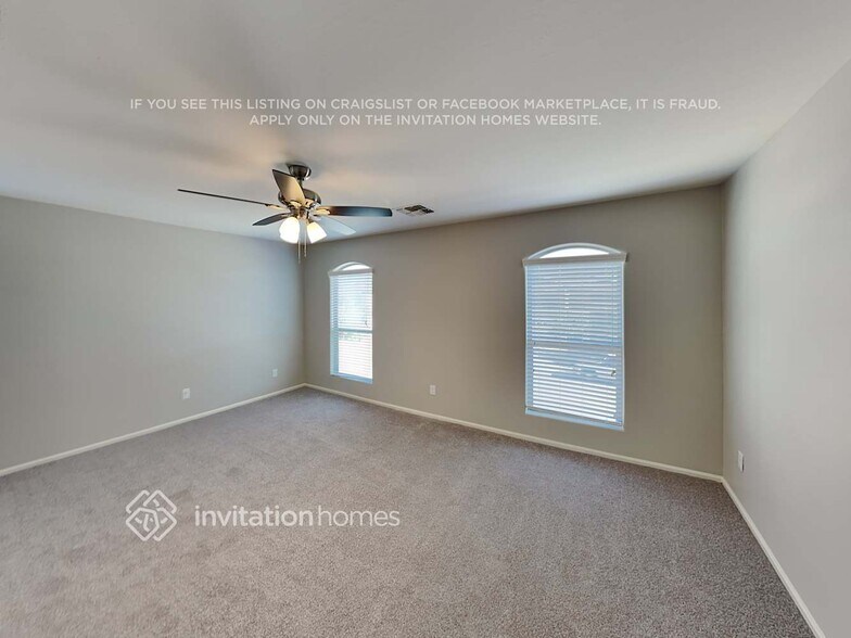 Building Photo - 1236 W Jersey Way
