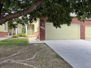 Building Photo - Spacious 2-Bedroom & 3 Bathroom Home – Move-In Ready