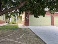 Building Photo - Spacious 2-Bedroom & 3 Bathroom Home – Move-In Ready