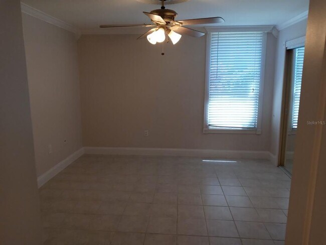 Building Photo - 536 Orange Dr