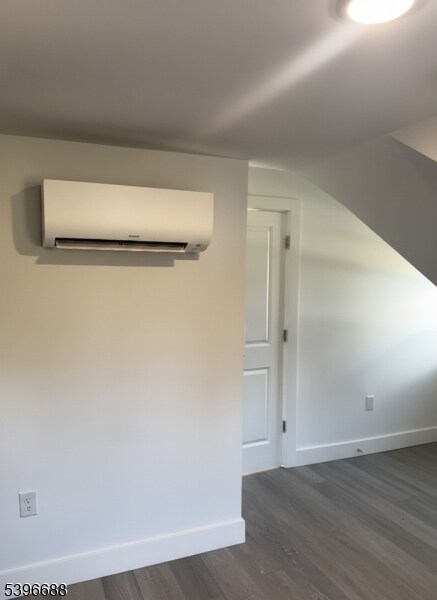 Building Photo - 1790 W 4th St