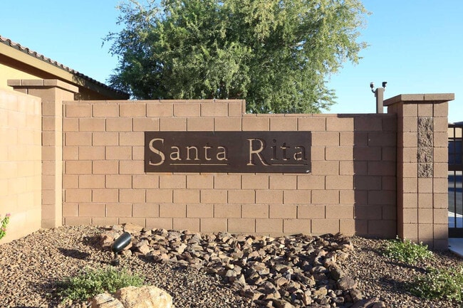 Building Photo - 4430 E Angela Dr