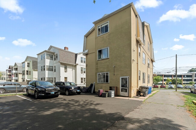 Building Photo - 204 South St