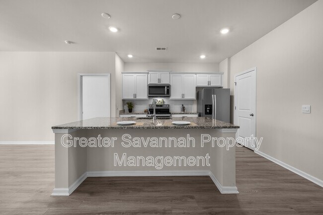 Building Photo - 84 Woodford Reserve Dr