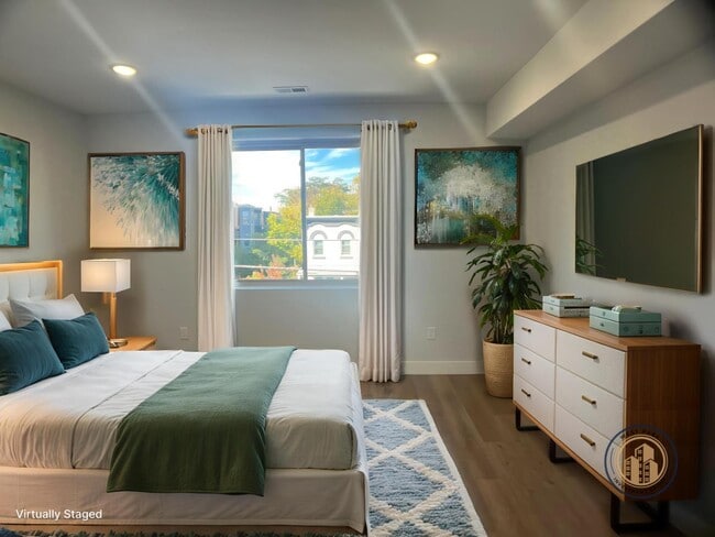 Building Photo - 3215 N 13th St