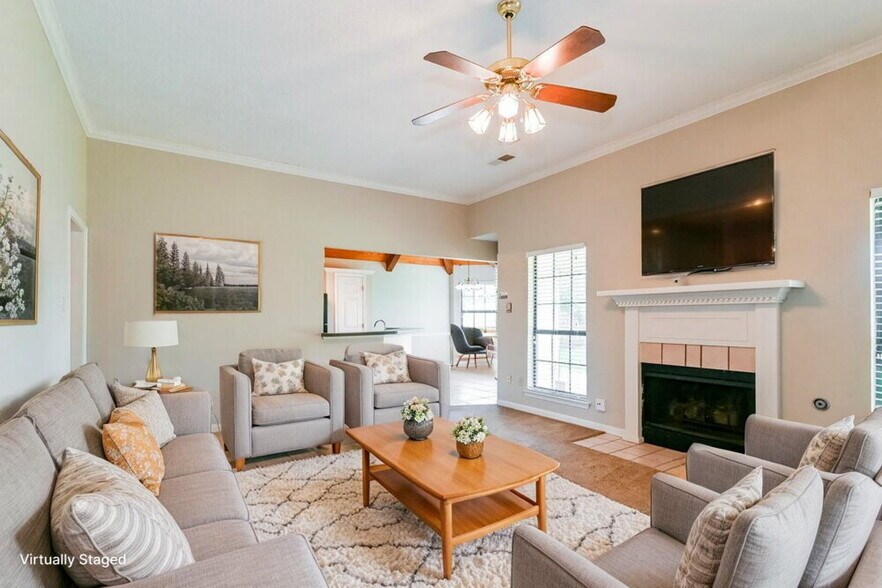 Building Photo - 6690 Autumn Wood Cove