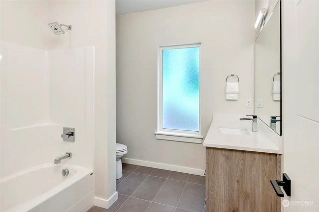 Building Photo - 17347 90th Dr NE