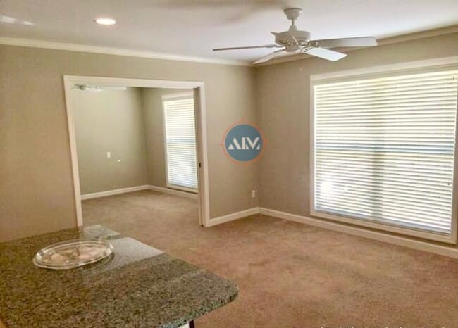 Building Photo - Top-Floor South End Villa Near Coligny Beach- Available Now!