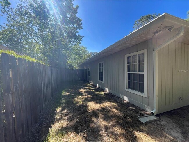 Building Photo - 4431 NW 35th St