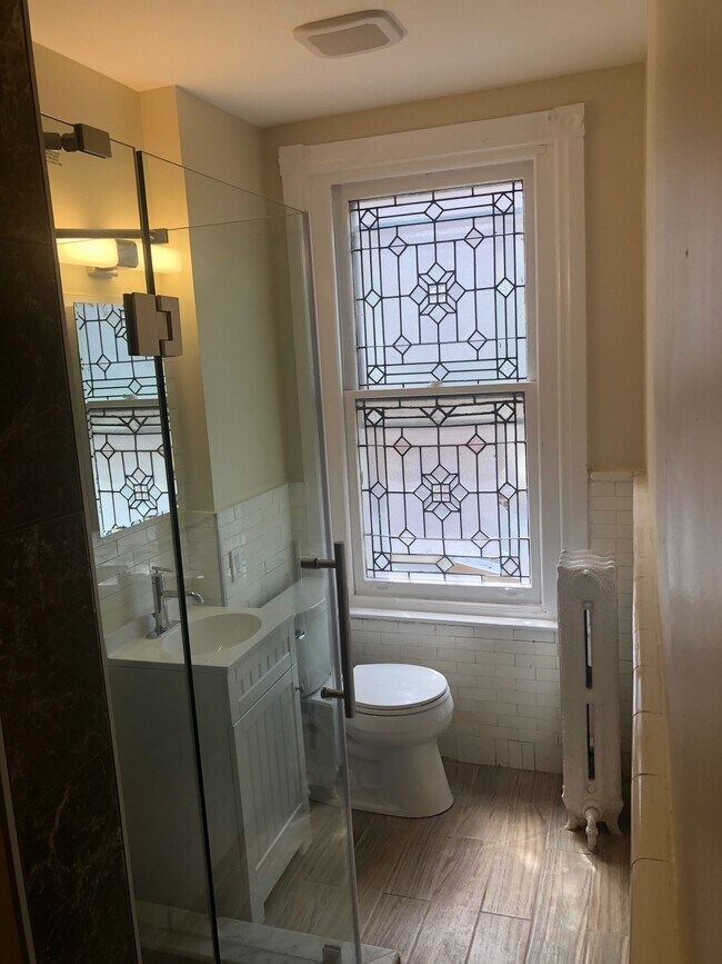 View of Bathroom - 4621 Hazel Ave