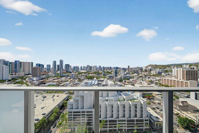 Building Photo - 1500 Rycroft St