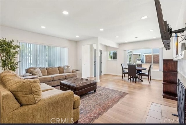 Building Photo - 5340 E Mezzanine Way