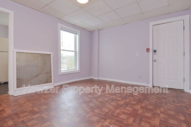 Building Photo - 109 Green St