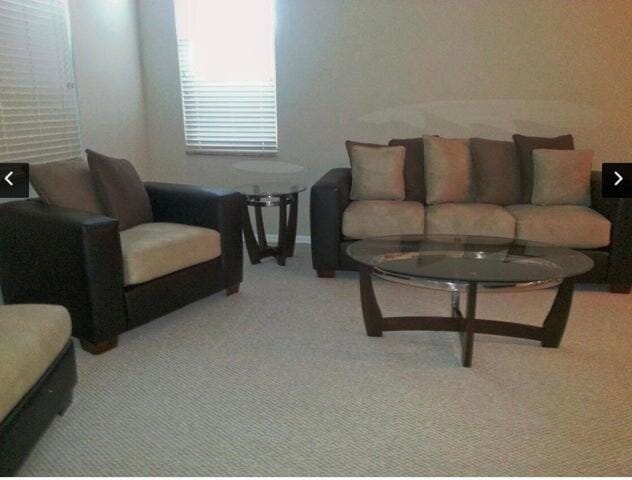 Building Photo - 804 E Windward Way