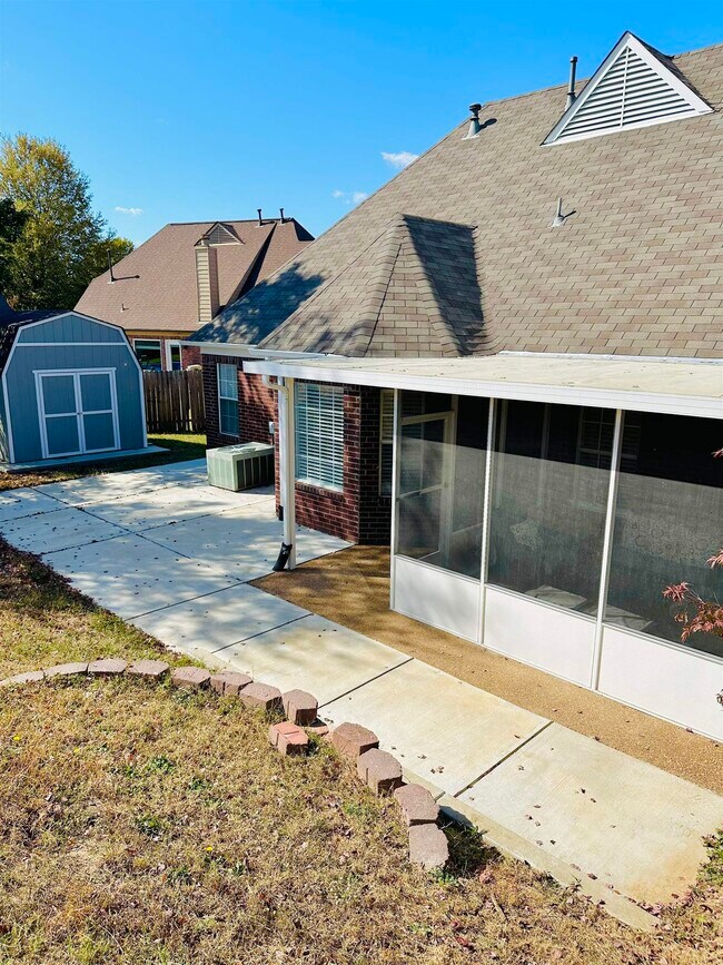 Building Photo - 3144 Long Bridge Ln